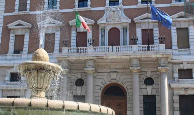 Il "rinascimentale" palazzo della Banca d'Italia: emblema della Bari più prestigiosa 